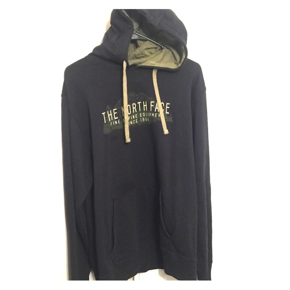 Cold weather around the corner) North face hoodie